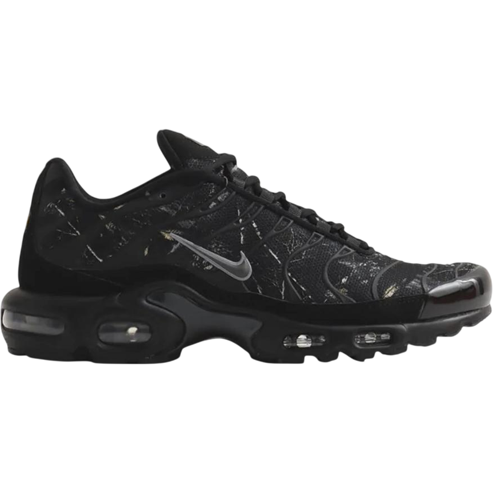 Nike Air Max Plus TN Black Wood Camo hos Wear The Hype