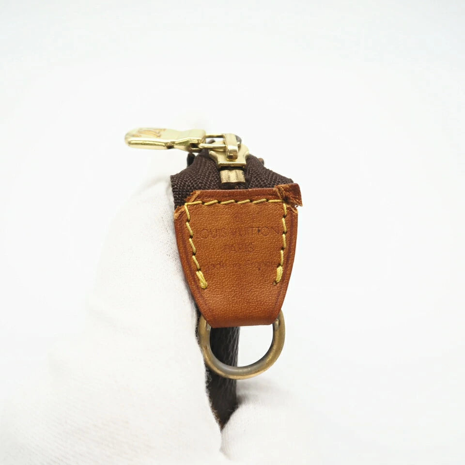 Louis Vuitton Monogram Pochette