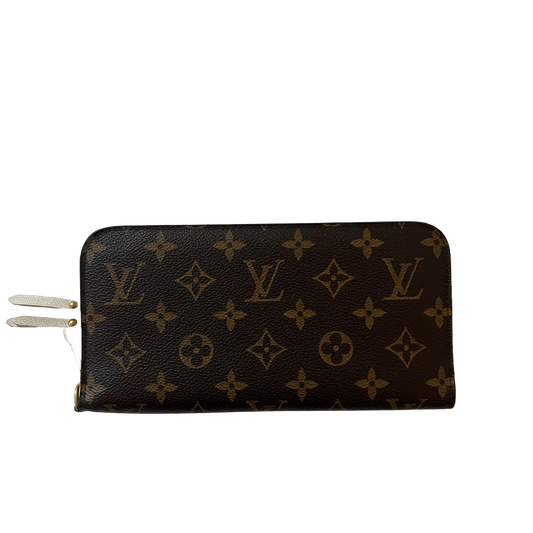 Louis Vuitton Women Monogram Clutch